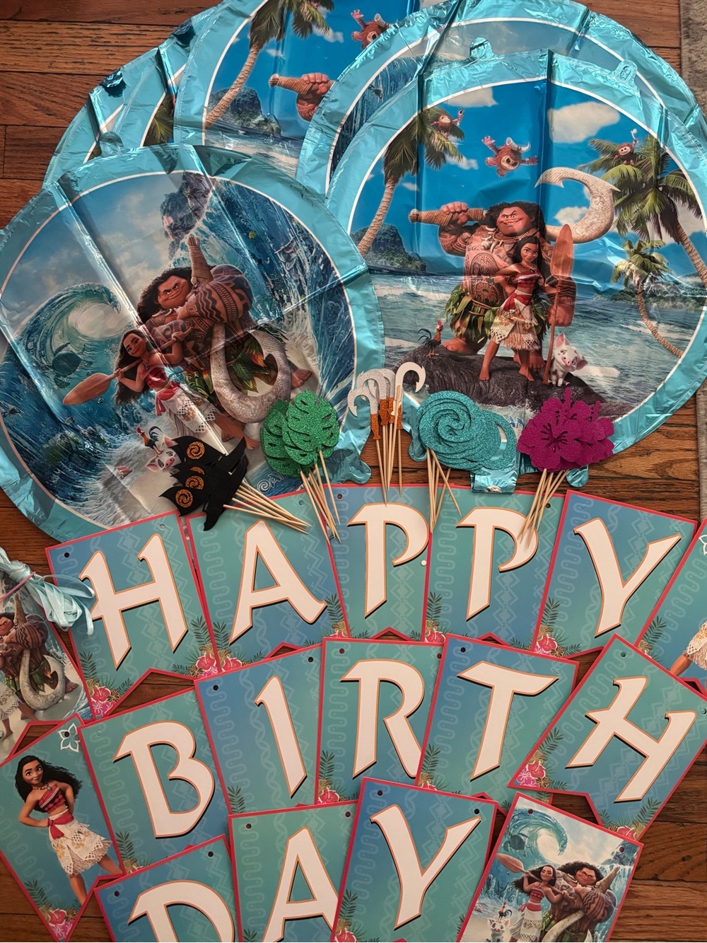 Moana Round Foil Party Balloons & 'Happy Birthday' Banner Set